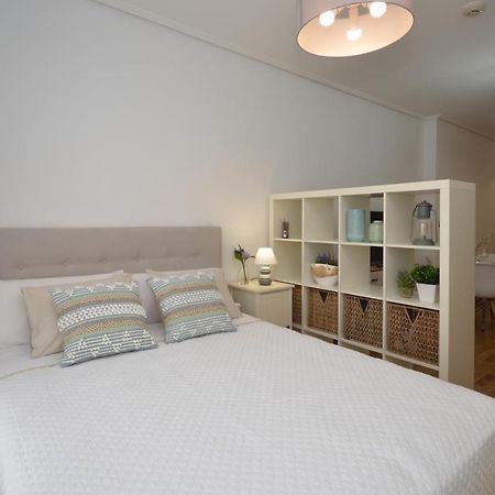 Apartamento Zona Exclusiva Con Garaje Gratis Y Netflix Vigo Dış mekan fotoğraf