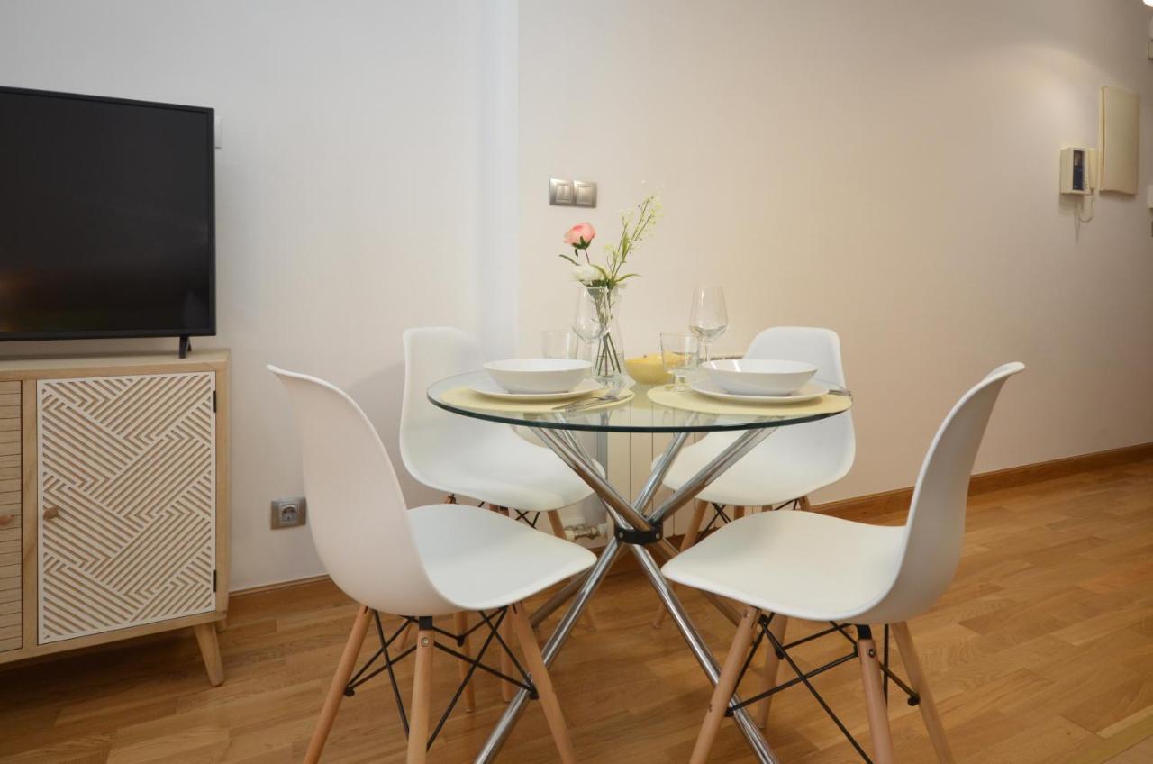 Apartamento Zona Exclusiva Con Garaje Gratis Y Netflix Vigo Dış mekan fotoğraf